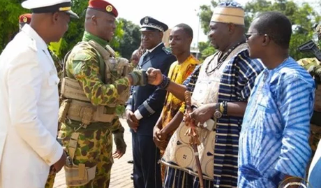 Pose de la première pierre du CHR universitaire de Gaoua : Le Président de la Transition est arrivé dans la cité de Bafuji